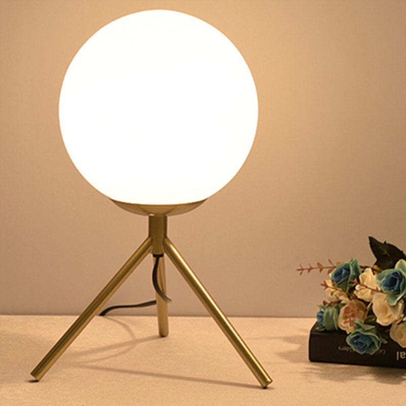 Lampe Boule sur Pied Design Doré